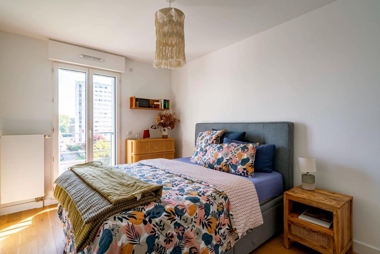 Stunning Apartment With Balcony To Visit Paris Levallois-Perret Luaran gambar